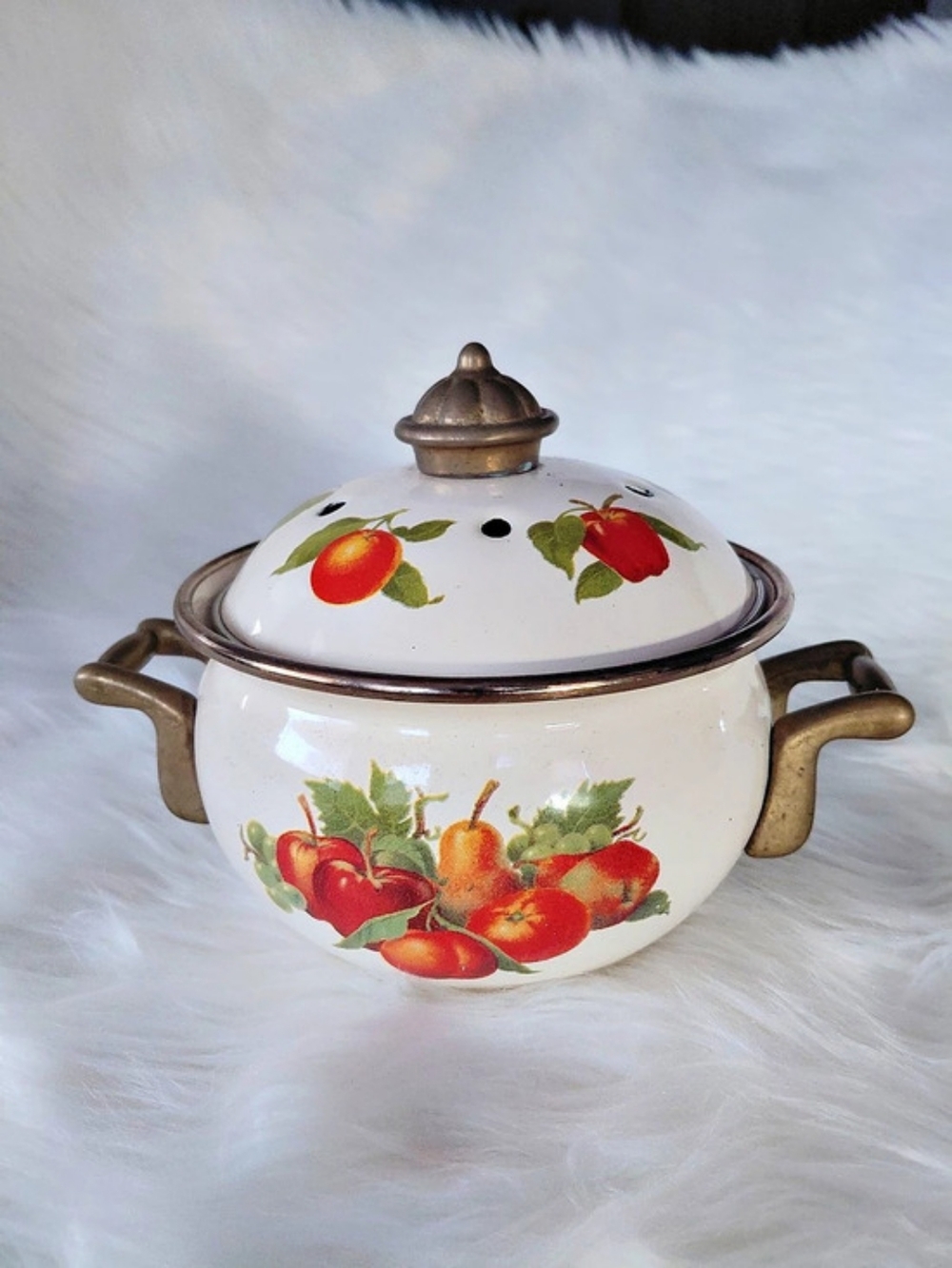 White & Red Floral Enamel Simmer Potpourri Cookware Pot